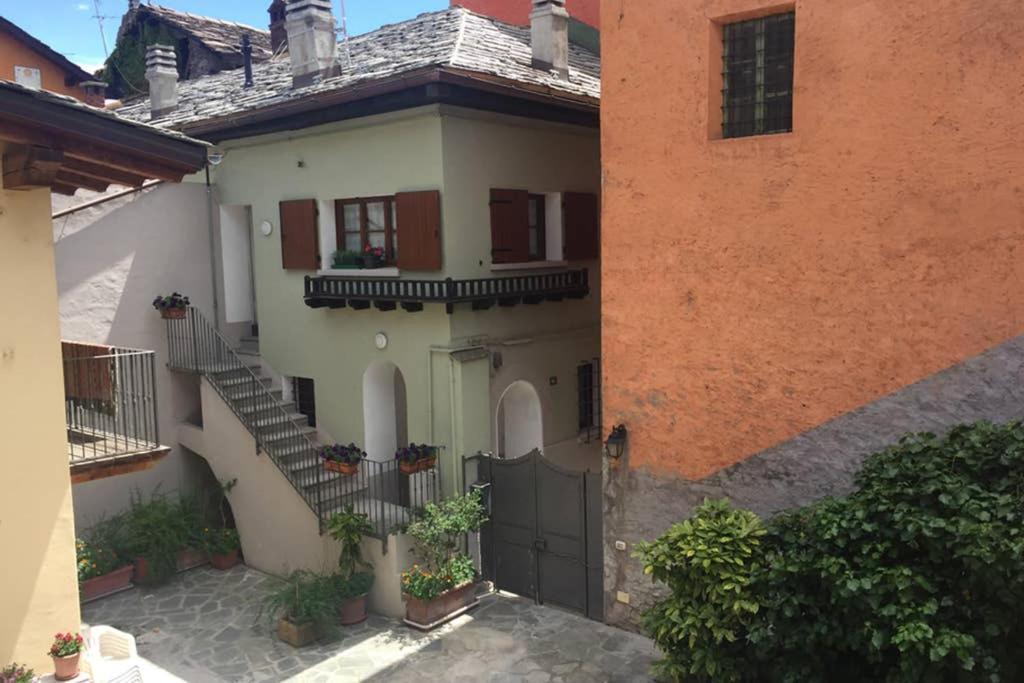 Aubert 64 Aosta Exterior photo